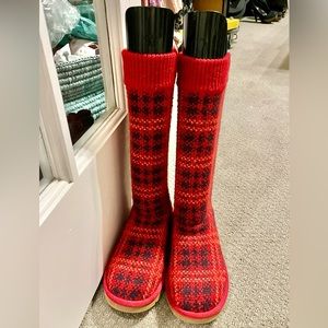 UGGS Cardy Plaid Tartan size 6